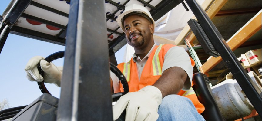 What not to do while operating a forklift - Acelifting